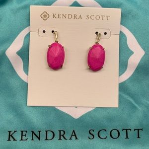 KENDRA SCOTT HOT PINK DISCONTINUED EARRINGS
